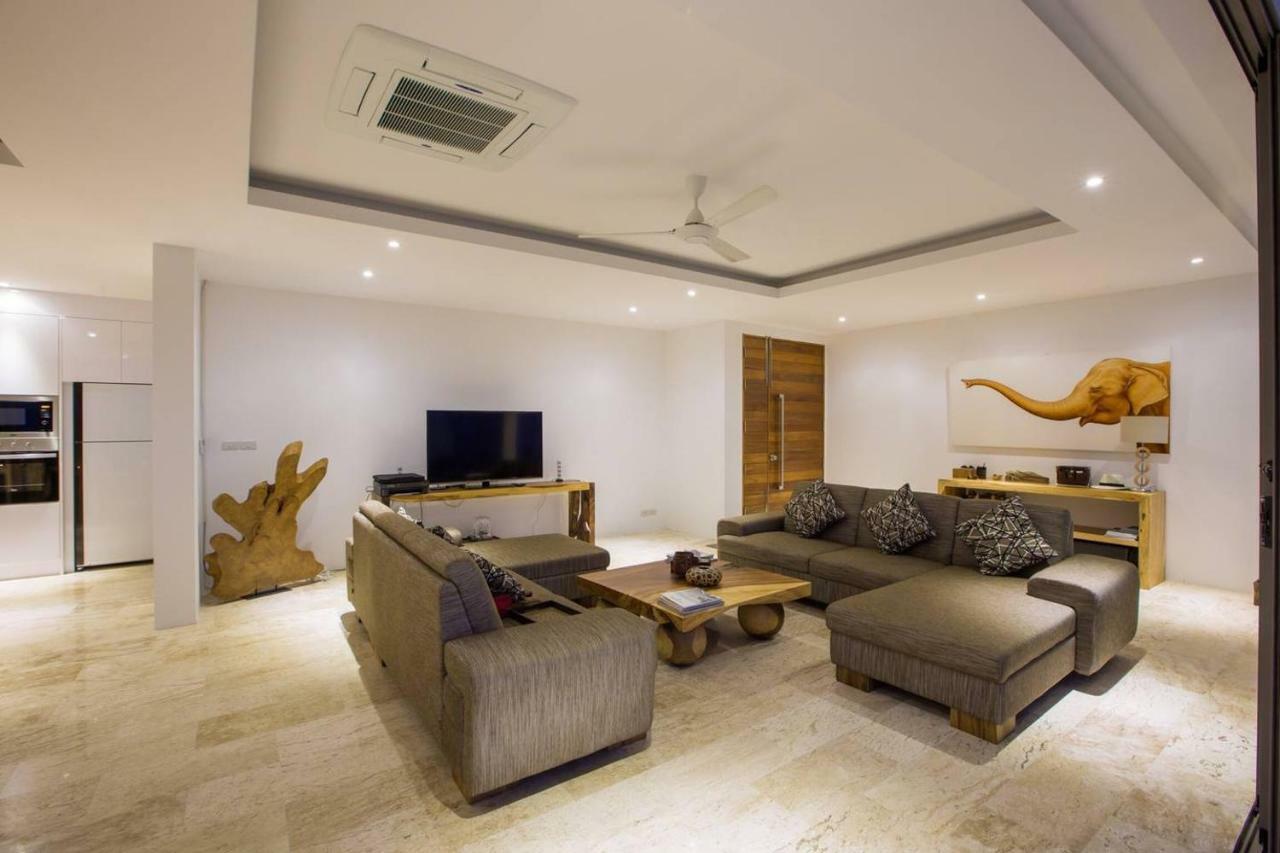 Luxury Seaview Villa -Double Infinity Pools-20 Persons 차웽 외부 사진